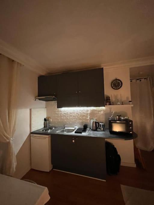 Apartment Magnifique 2p Avec Vue Sur Le Sacre Coeur Paris
